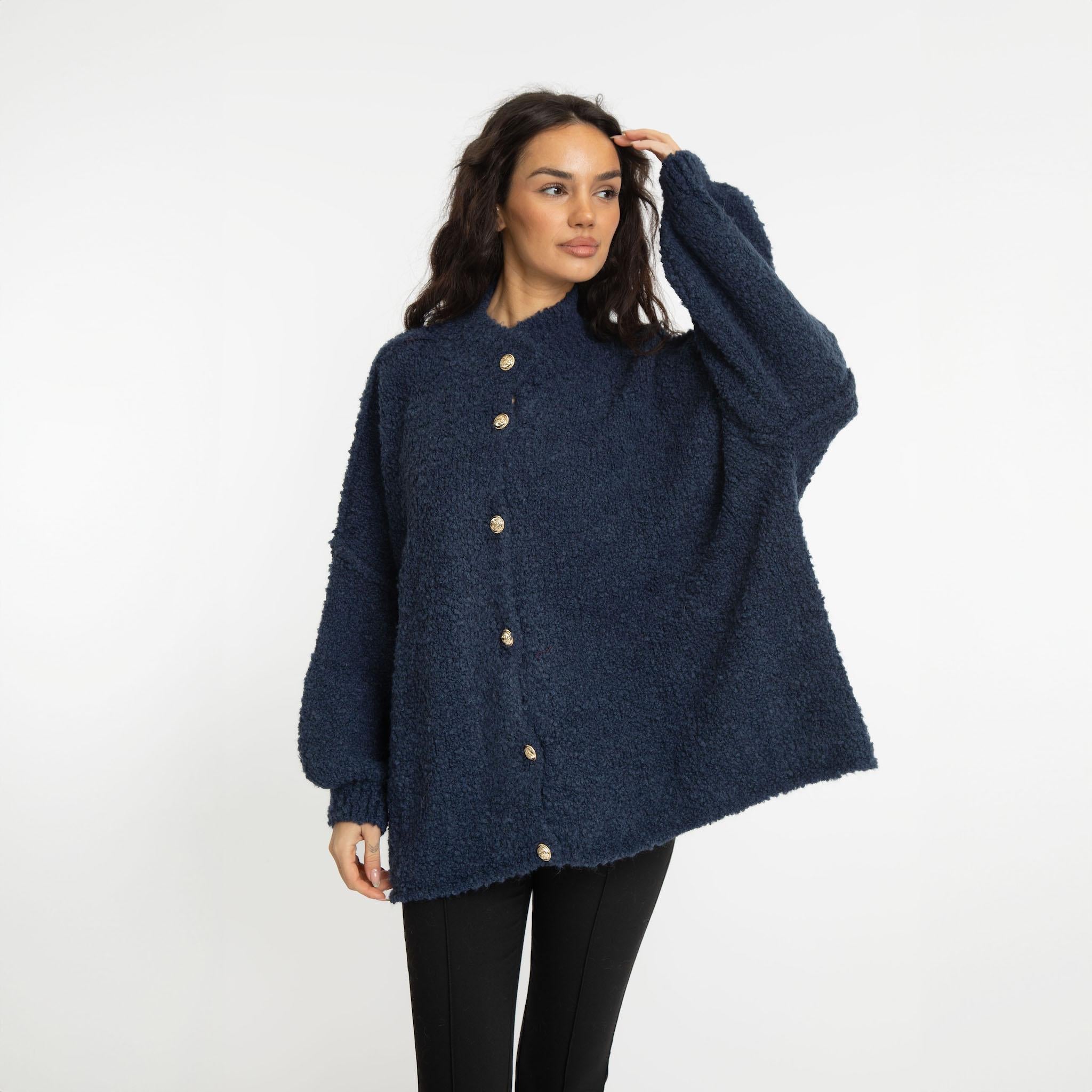 Bouclé Oversized Cardigan "CozyGlam"