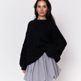 Softer Oversize Pullover mit Zopfmuster