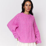 Softer Oversize Pullover mit Zopfmuster