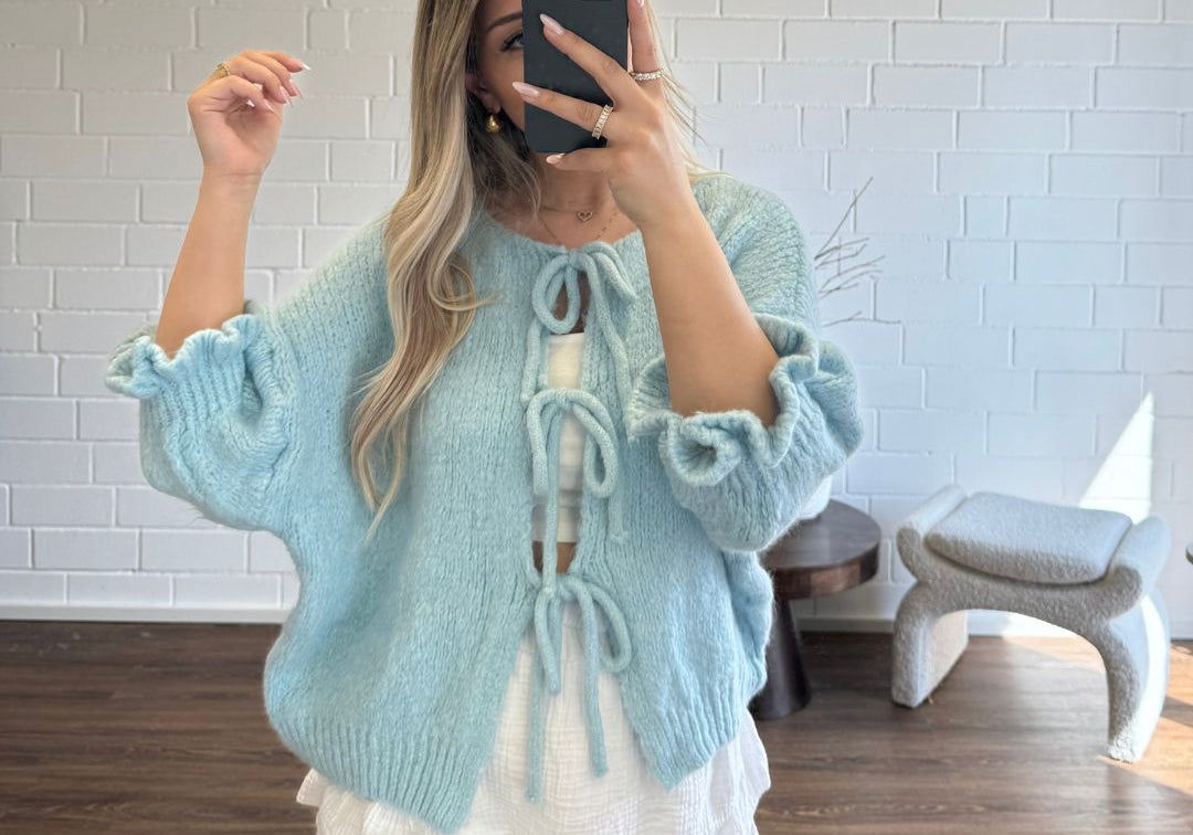 Oversized Tulip Cardigan mit Schleifen - JEWELINA